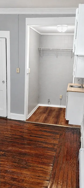 1 bed, 1.0 bath, $1,175 — Photo 2