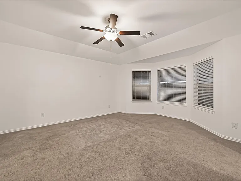 15918 Tug Ct — Photo 19