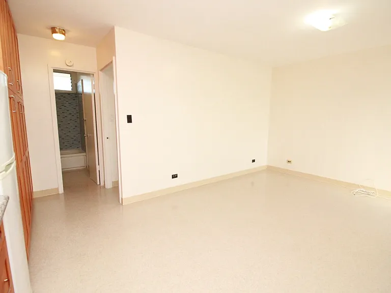 1546 Pensacola St — Photo 6