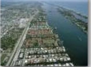 177 Yacht Club Way, Hypoluxo, FL 33462