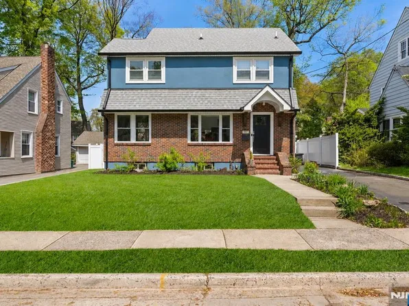 507 Sagamore Ave, Teaneck, NJ 07666