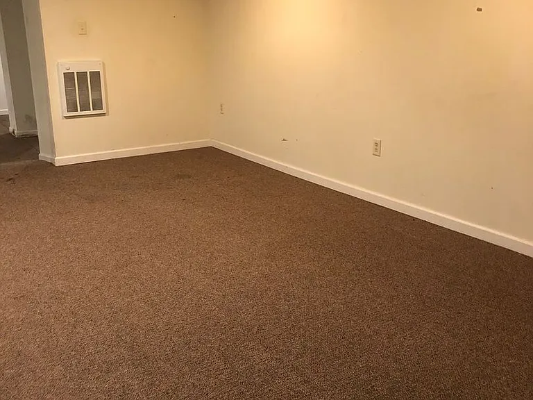 404 Locust Street — Photo 5