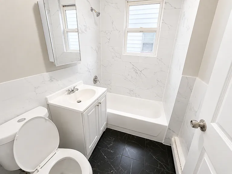 174-176 Vermont Ave #1L — Photo 3