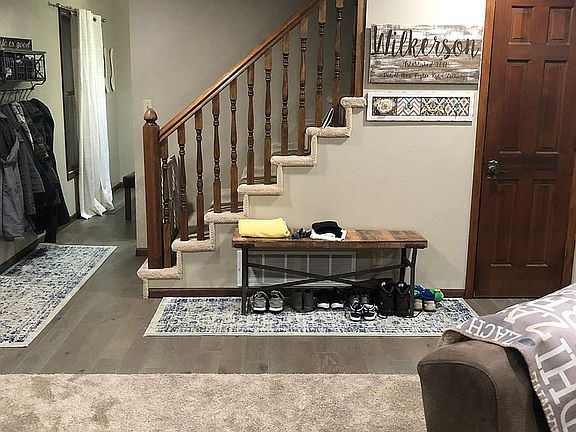 5th image of 3320 W F St