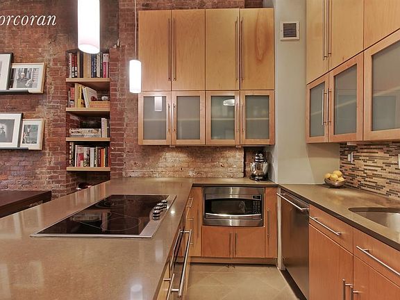 2nd image of 23 E 10th St APT 405