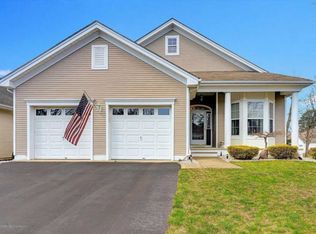 23 Springlawn Dr, Lakewood, NJ