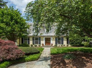 3221 Farmington Dr, Chevy Chase, MD 20815