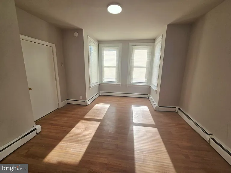 5526 N Mascher St #2 — Photo 10