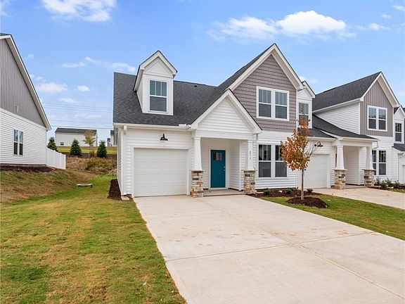 2nd image of 213 Woodhouse Way