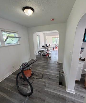 5th image of 2409 N Vernon Ave