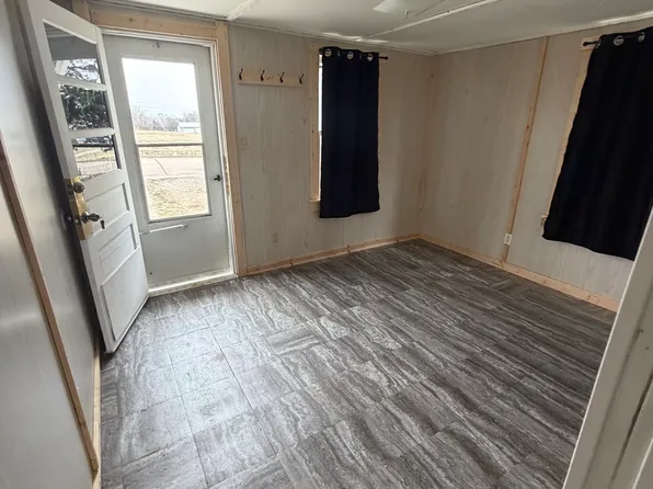 1220 S C St Unit 2, Wellington, KS 67152