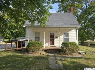 729 Buchanan St, Carthage, IL 62321