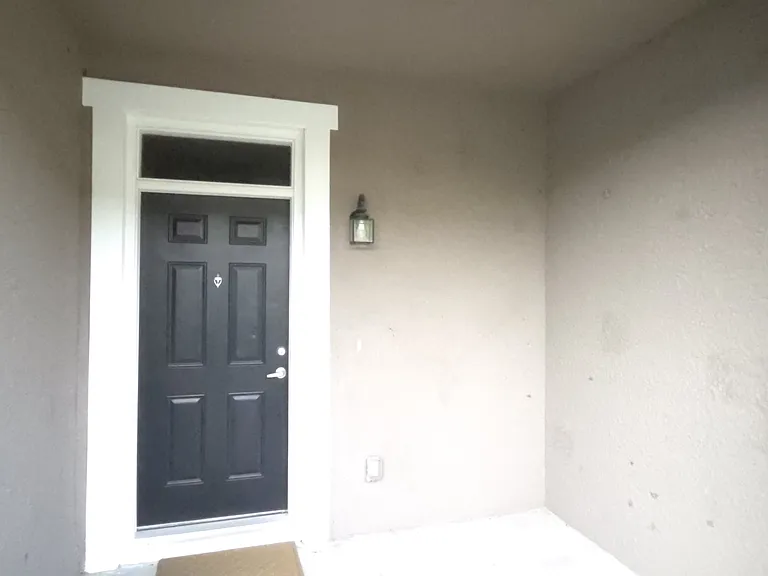 8208 Downpatrick Ct — Photo 3