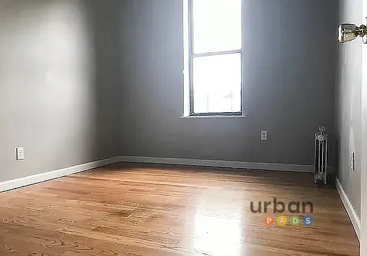 1060 Hancock St #6 — Photo 4