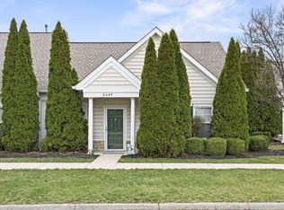 6049 Seabiscuit Dr, New Albany, OH 43054
