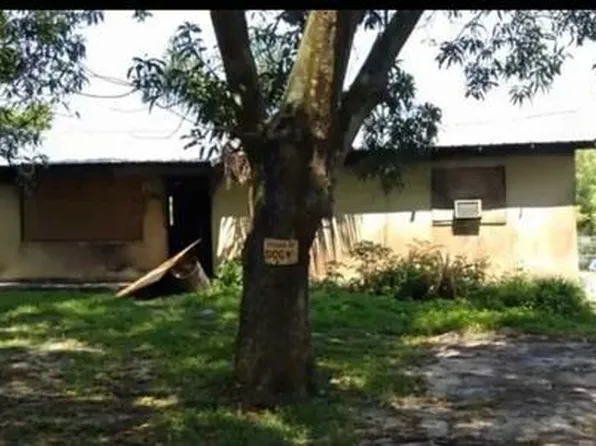 1565 E Main St, Pahokee, FL 33476