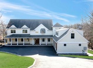 17 Candlelight Pl, Greenwich, CT 06830