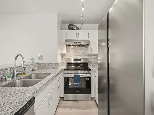 1885 Veteran Ave APT 207, Los Angeles, CA 90025