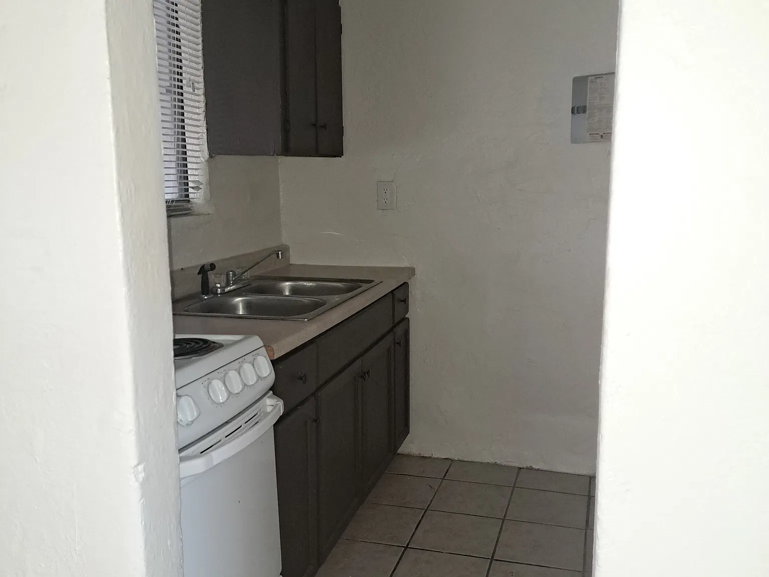 1 bed, $745 — Photo 1