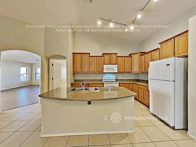 11577 W Yuma St — Photo 13