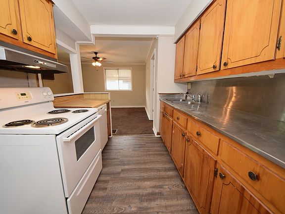 5th image of 3619 Marion Ave