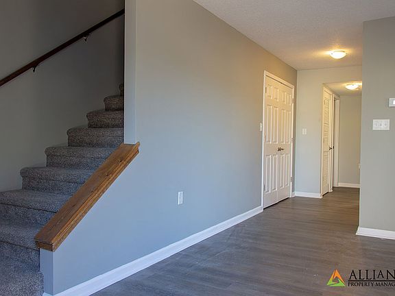 2nd image of 917 Kearney St APT B