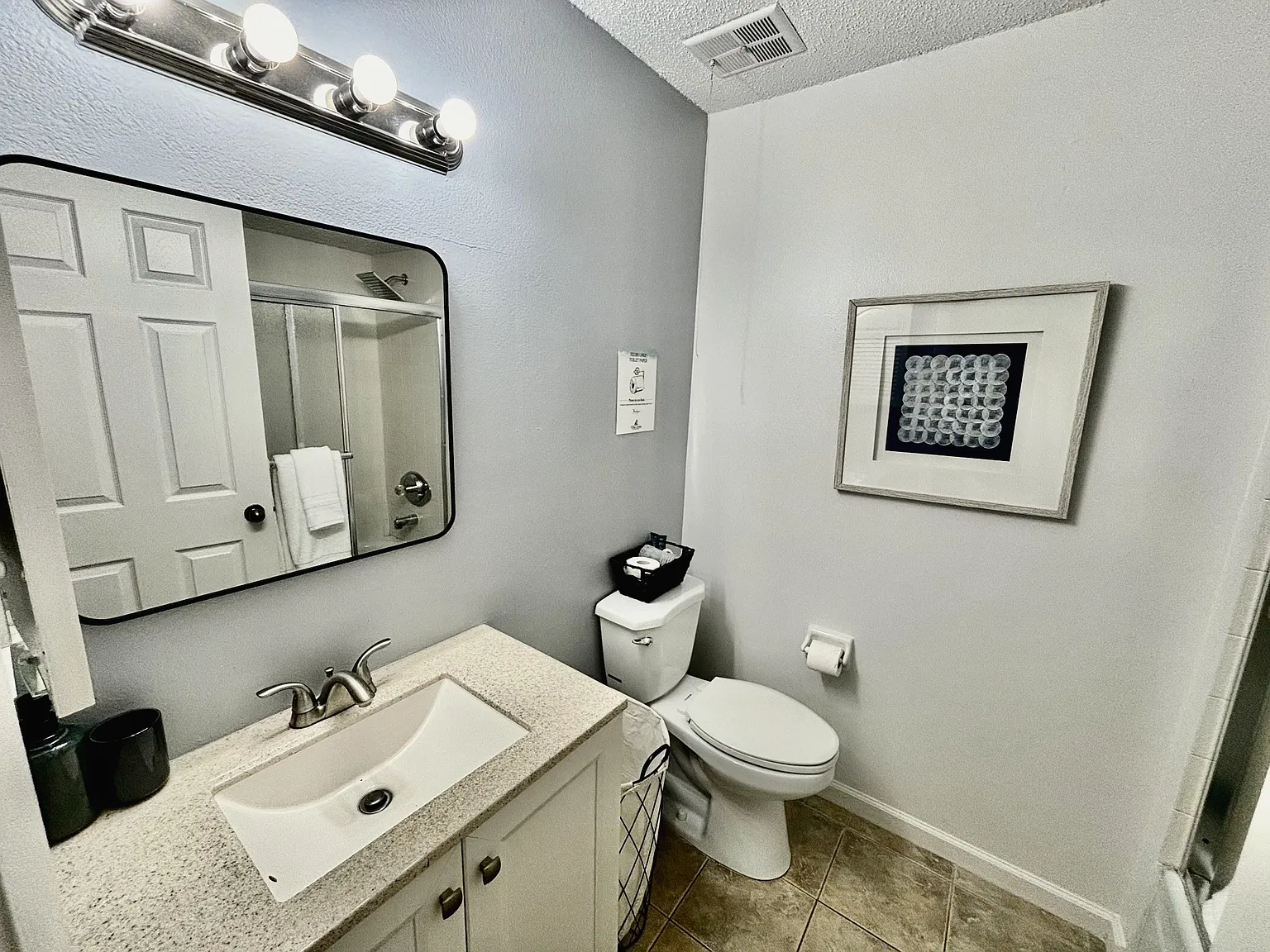 21150 Gertrude Ave — Photo 4