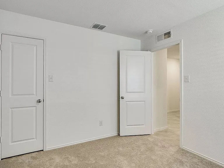1704 Lercara Ln — Photo 5