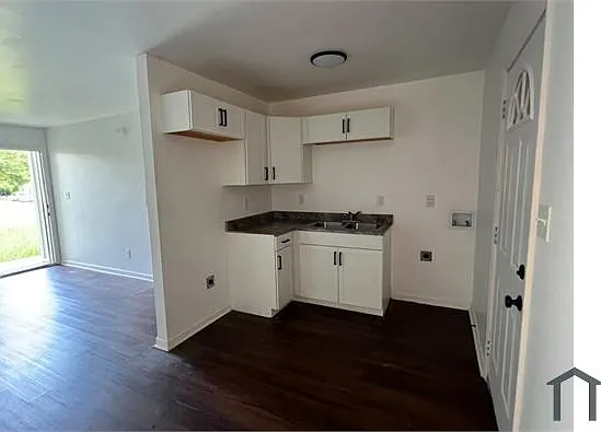 4374 Suncrest Dr — Photo 4