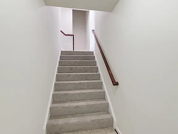 42653 Chisholm Dr — Photo 2