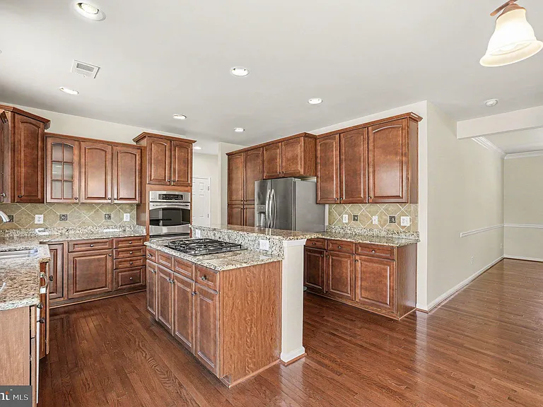 9709 Glenn Brooke Ct — Photo 10