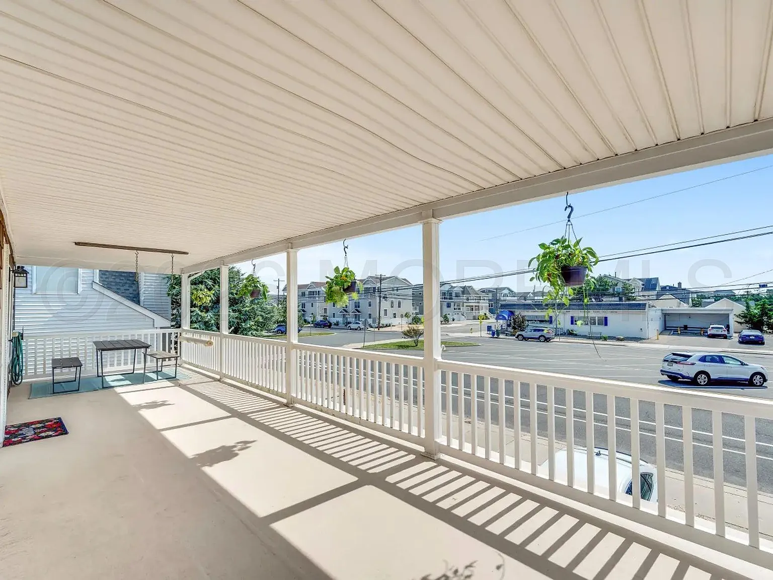 3 bed, 1.5 bath, 4746 sqft, $2,000 — Photo 3
