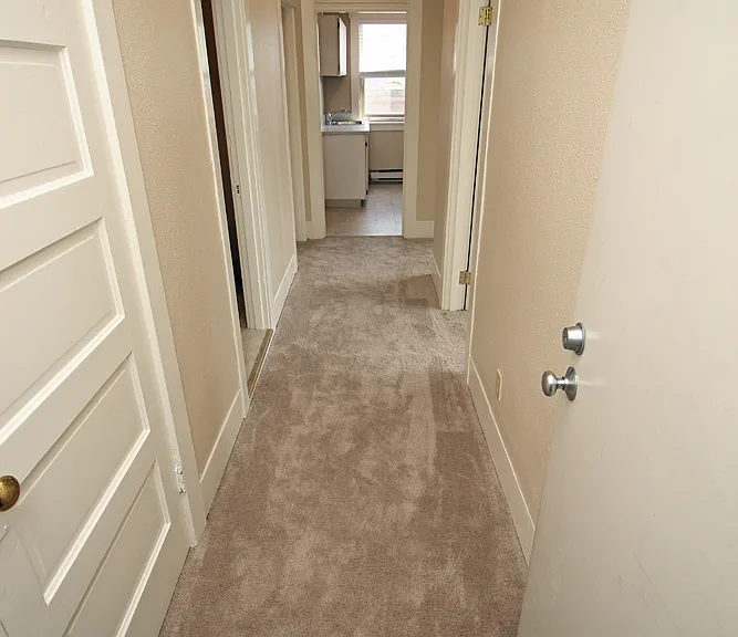 The Summit Arms Apartments — Photo 11
