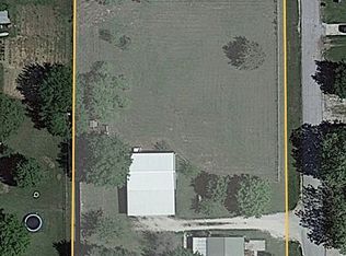 308 Sierra Vista Dr, Chico, TX 76431