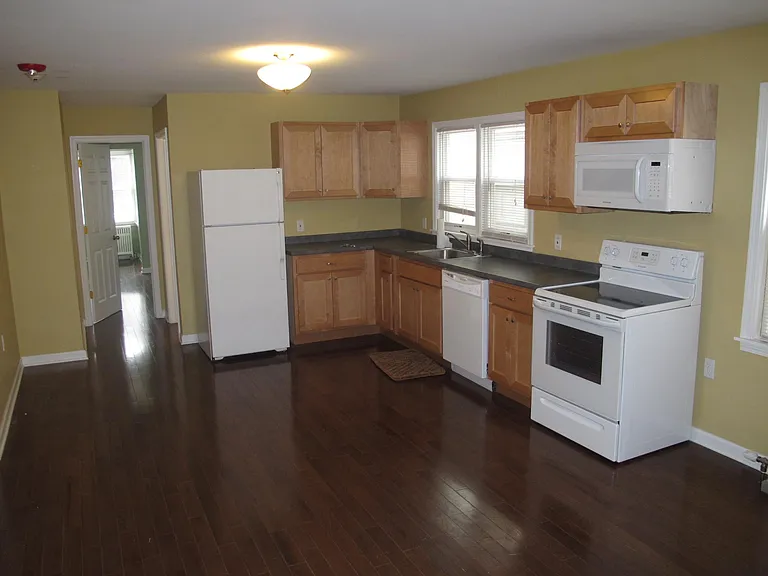 45 Vick Park #10 — Photo 2