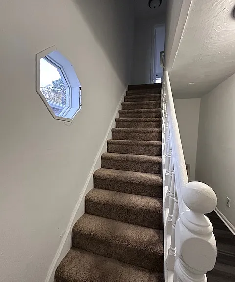 329 Maple Ave — Photo 2