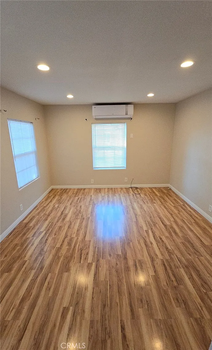 1 bed, 600 sqft, $1,800 — Photo 2