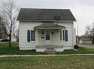 814 W Montgomery St, Knoxville, IA 50138
