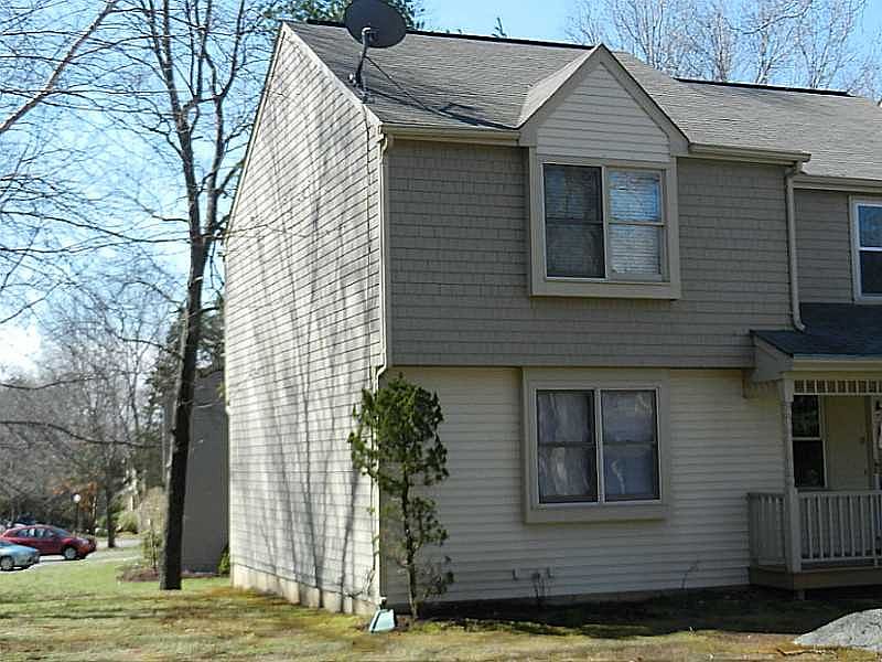 1st image of 11 Niblick Cir #11