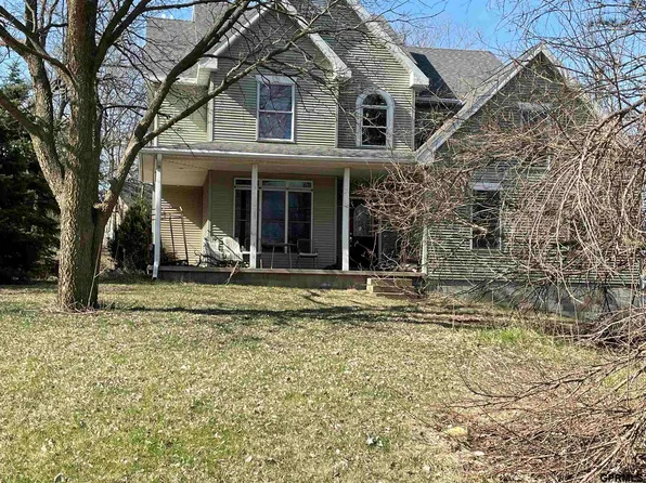 575 E 5th St, Valparaiso, NE 68065