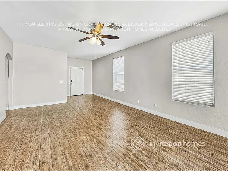 8121 Indigo Gully Ct — Photo 3