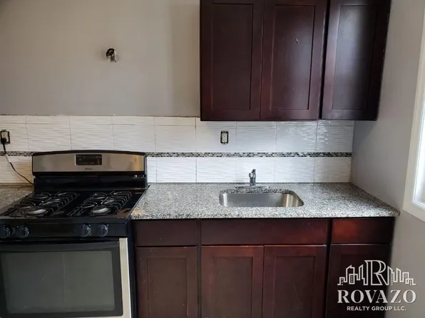 356 Wainwright St #1R, Newark, NJ 07112