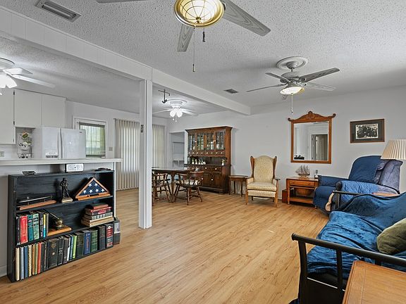 5th image of 1709 Sorenson Dr