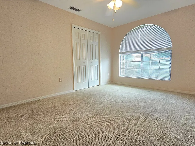 4402 Duffer Loop — Photo 16