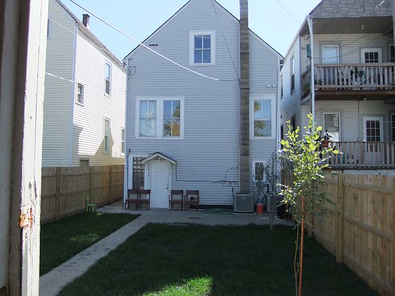 2nd image of 3716 W Diversey Ave #2
