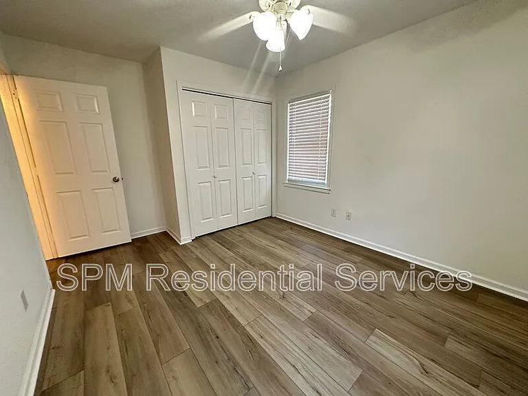 581 Parkway Blvd — Photo 14