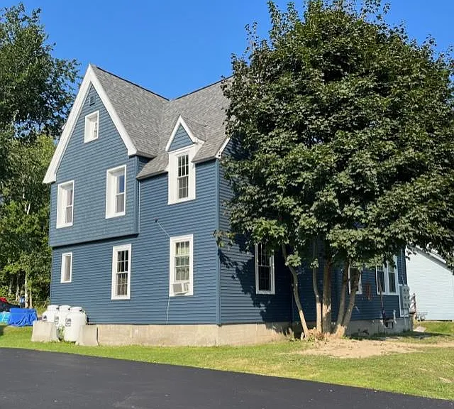 101 Eastern Ave — Photo 1