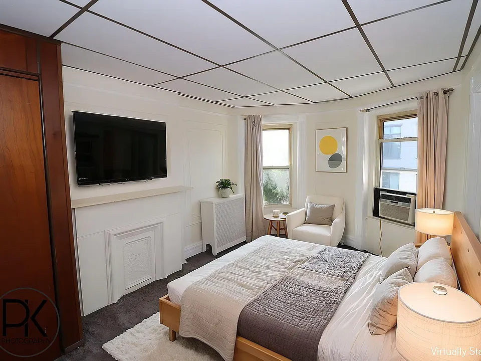 206 N Henry St #3