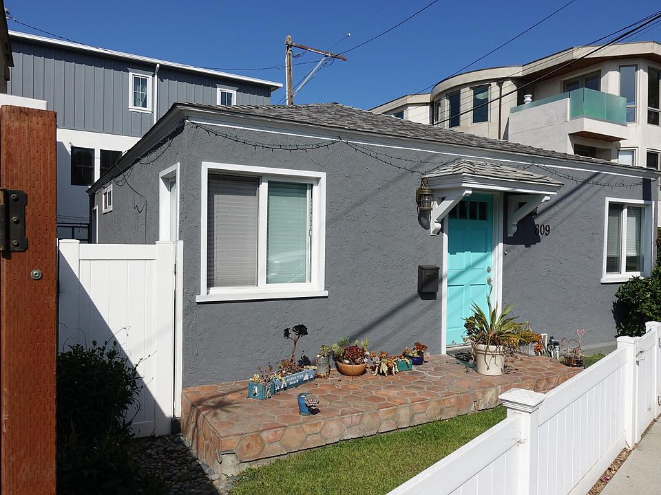 1st image of 809 N Valley Dr