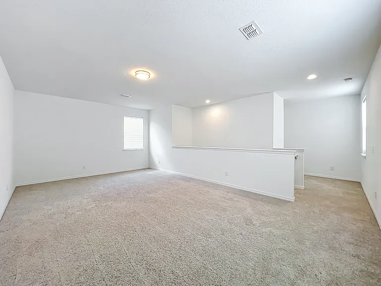 16007 Micelli Dr — Photo 47